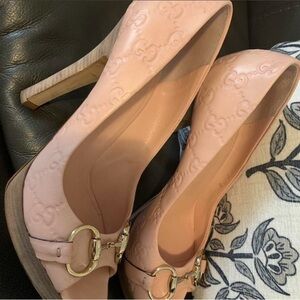 Gucci Pink Leather Heels with Gold Accents